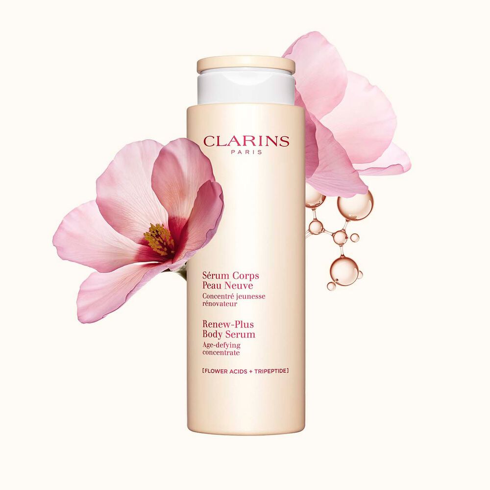 Packshot of Clarins Renew-Plus Body Serum next to flowers and collagen molecules on a light beige background.