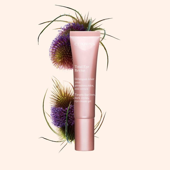 Clarins eye cream with plant-based caffeine to target dark circles, reduce puffiness, and smooth the eye contour area.