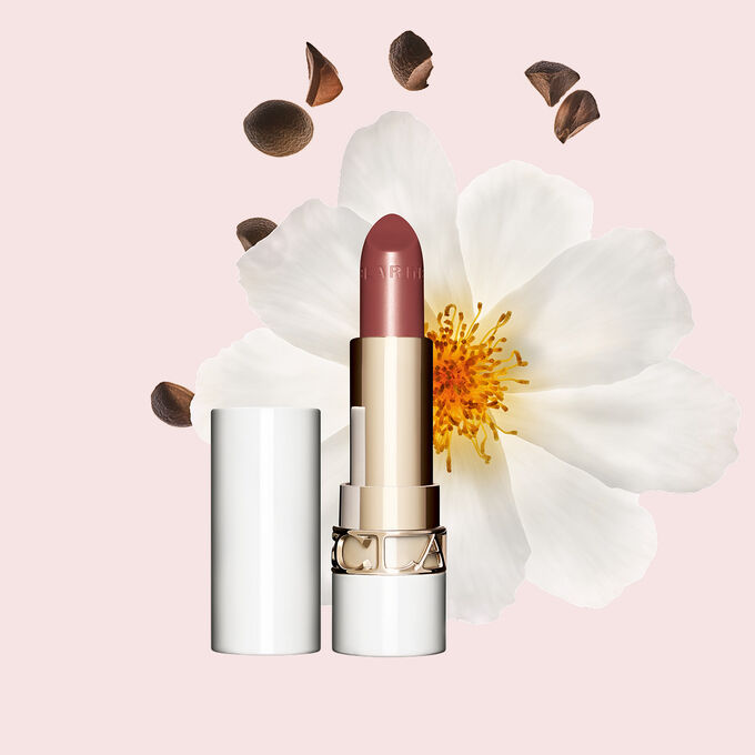 Clarins Joli Rouge shine lipstick provides deep nutrition for your lips, giving a perfect shiny lipstick look every day.