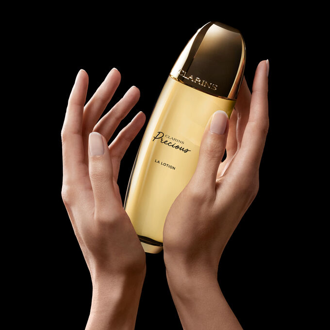 Precious La Lotion Treatment Essence