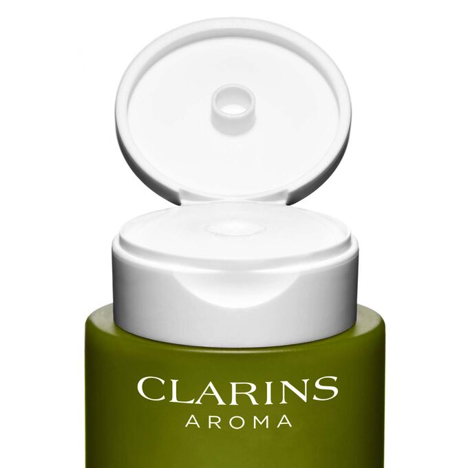 Eau Extraordinaire Revitalising Shower Milk