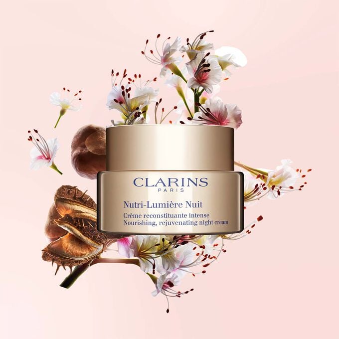 Packshot of the Nutri Lumière Night with a pink background