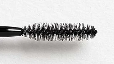 Wonder Perfect 4D mascara's brush, for a multidimensional lashes effect