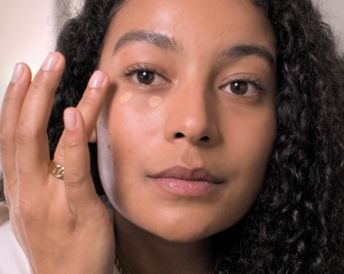 How to apply a concealer?